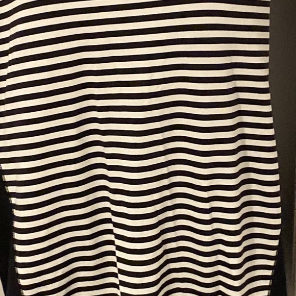 Ladies Exercise Tank, black & white stripes size large, EUC, gently worn - Picture 2 of 5